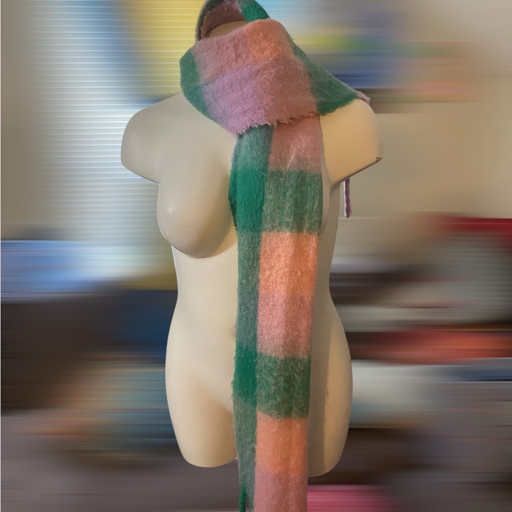 Stylish Scarf Trio - Picture 14 of 16